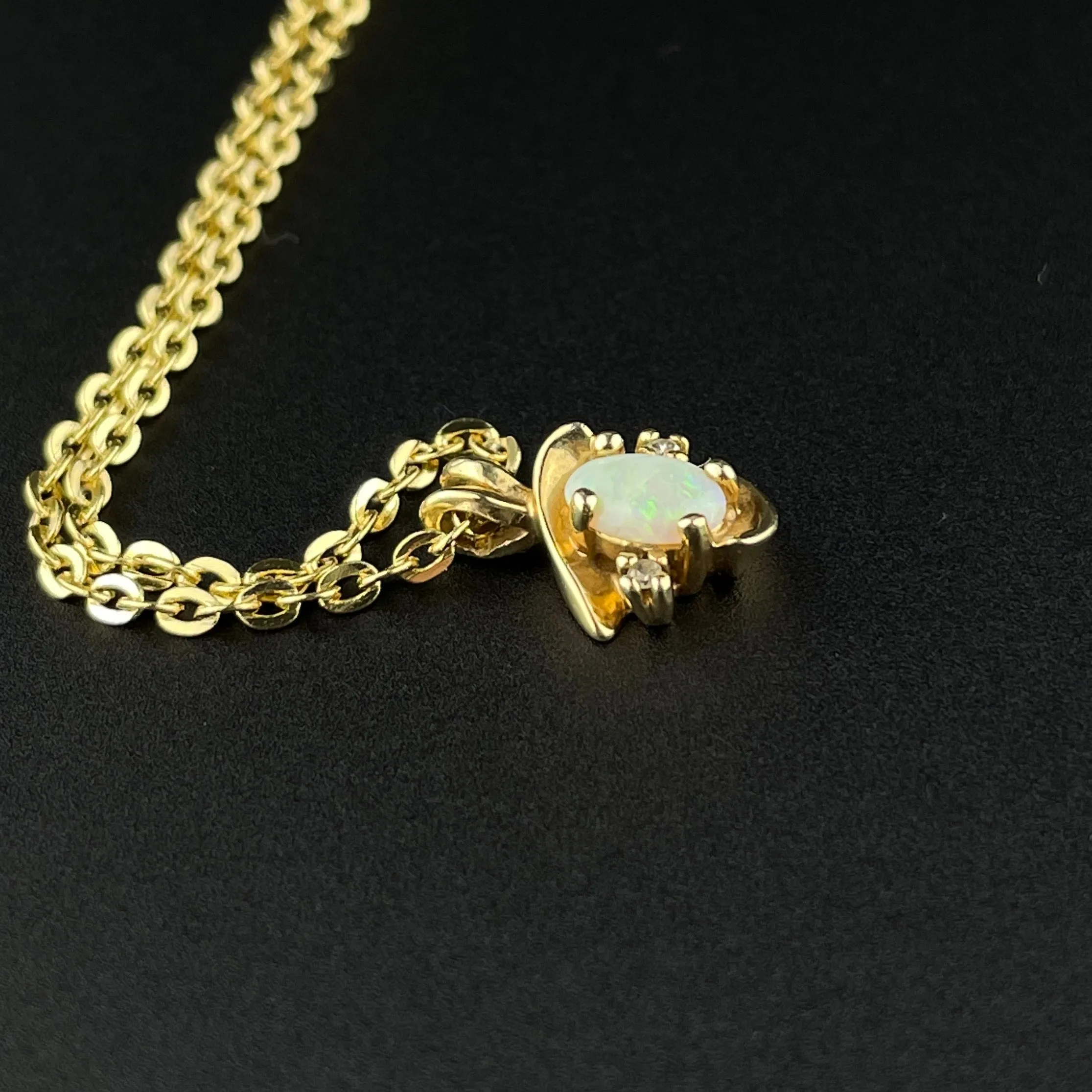 14K Gold Oval Opal Diamond Pendant Necklace