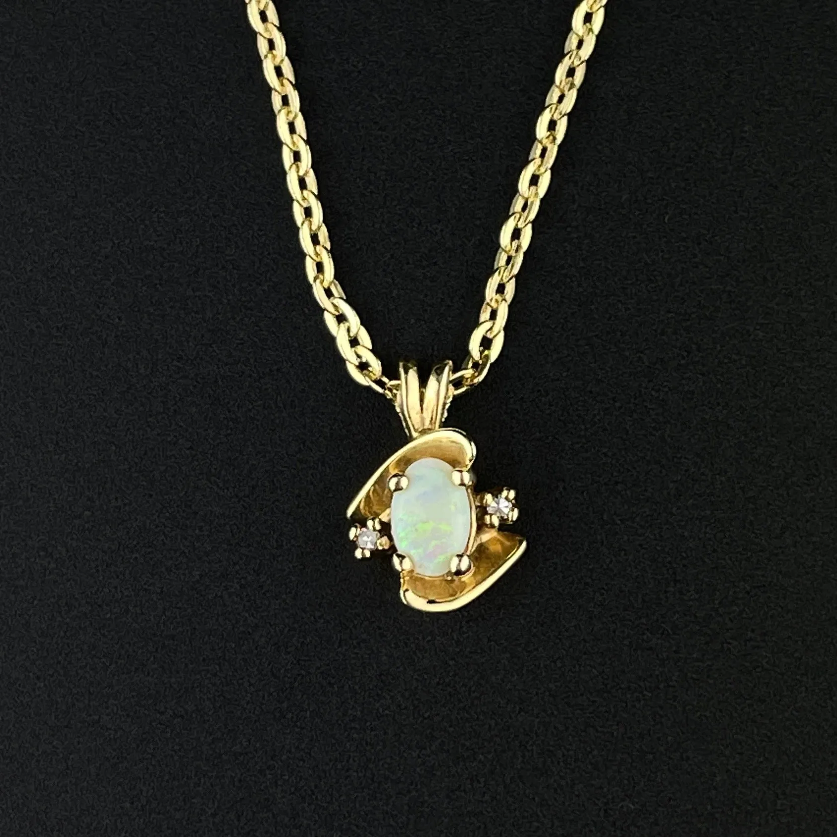 14K Gold Oval Opal Diamond Pendant Necklace