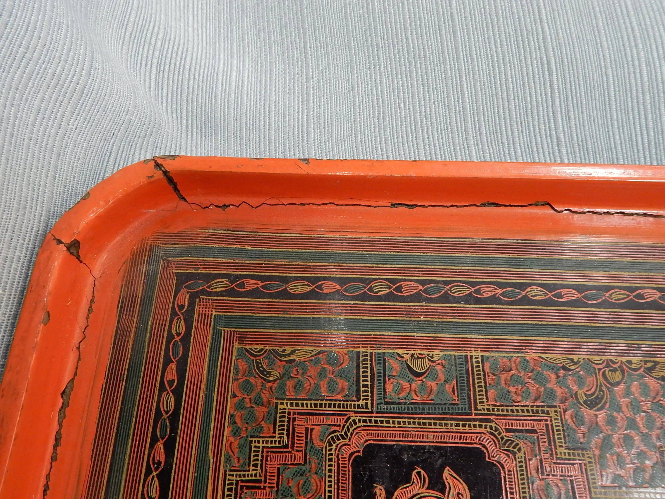 19th Century Burmese Lacquer Tray - Vintage Condition