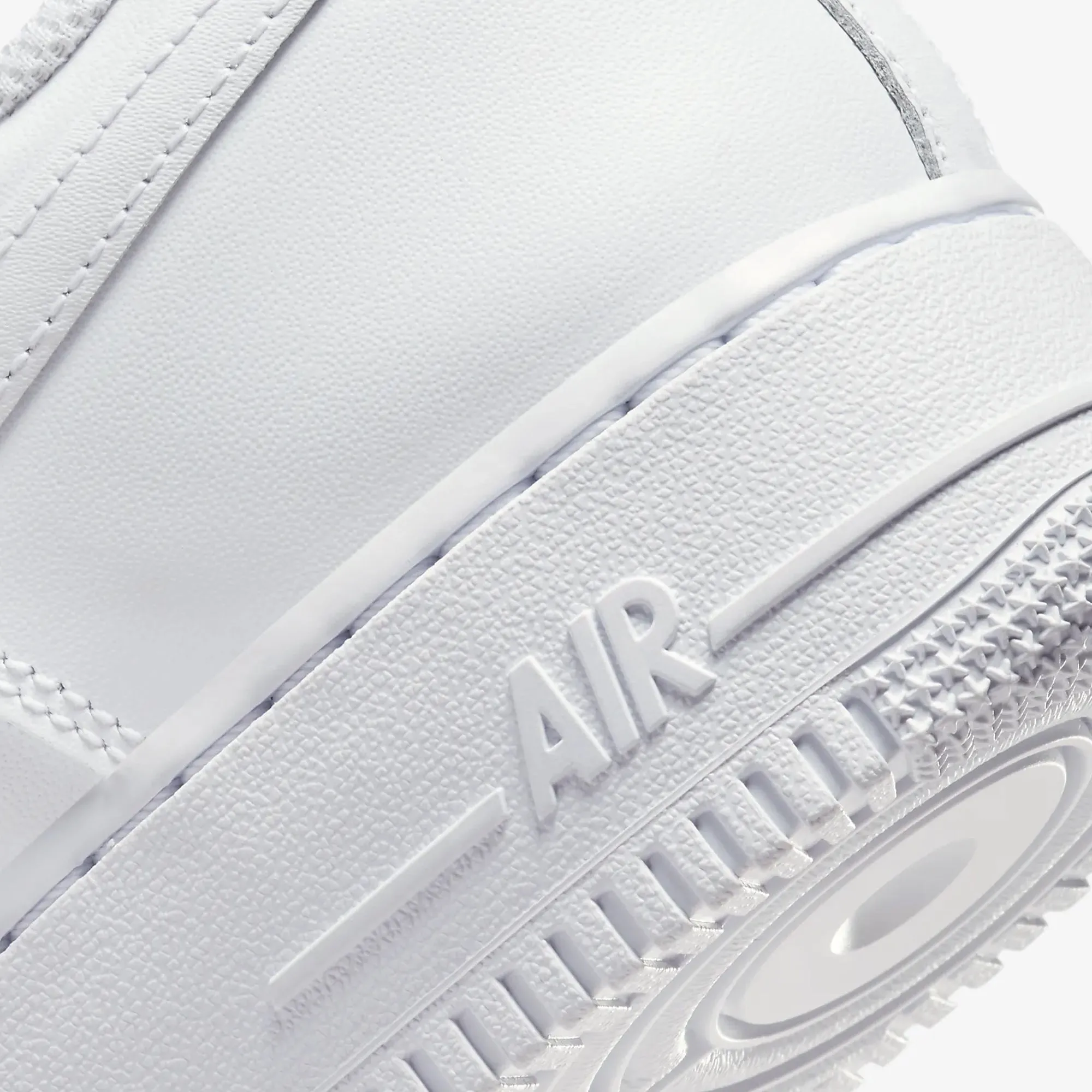 AIR FORCE 1 '07 FLY EASE 'WHITE/WHITE/WHITE'