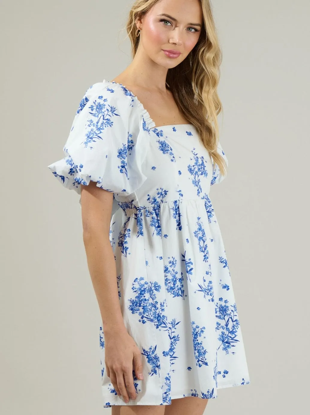 Bestia Bow Back Dress