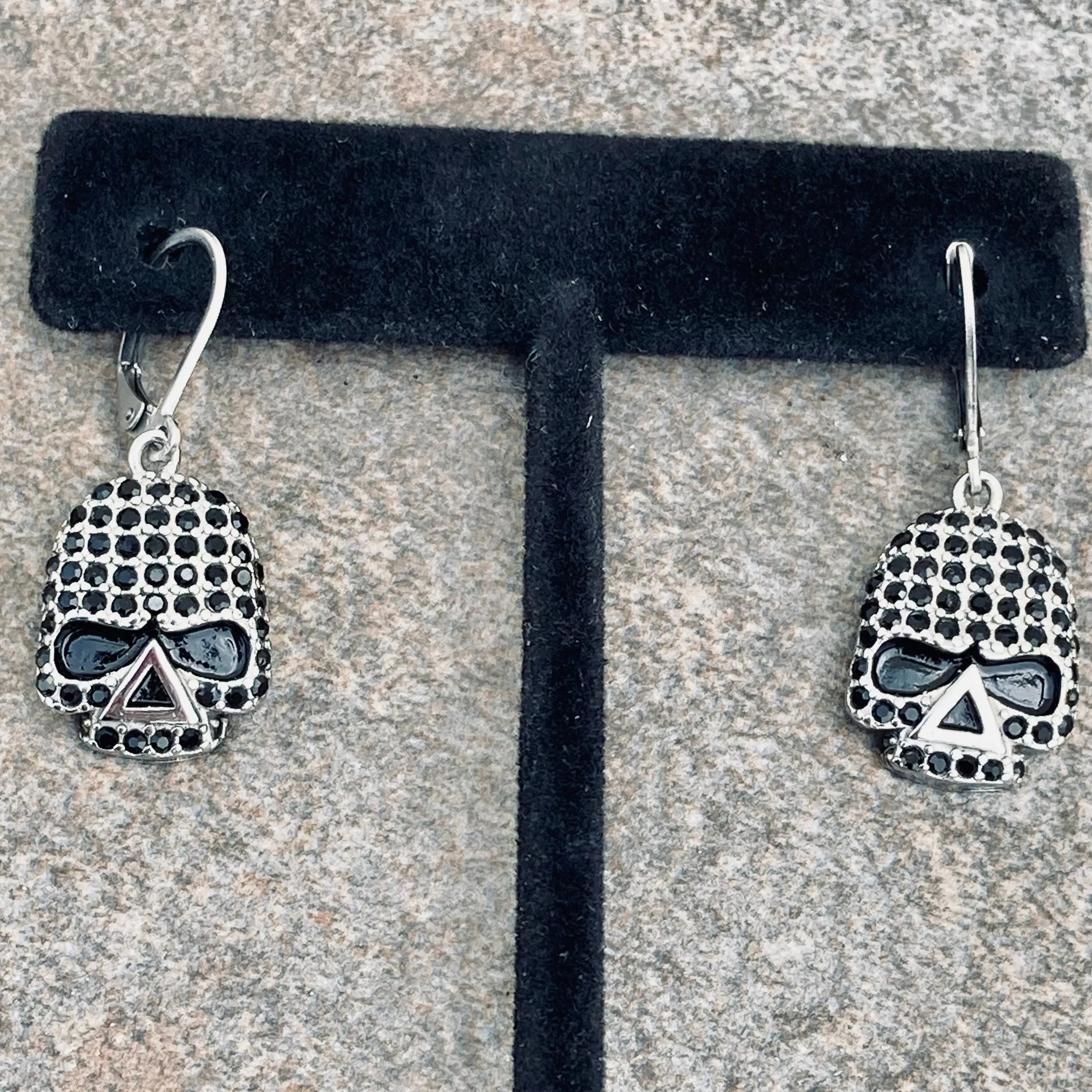 Bling Skull Earrings - Black Stone - Lever Back - SK2594E