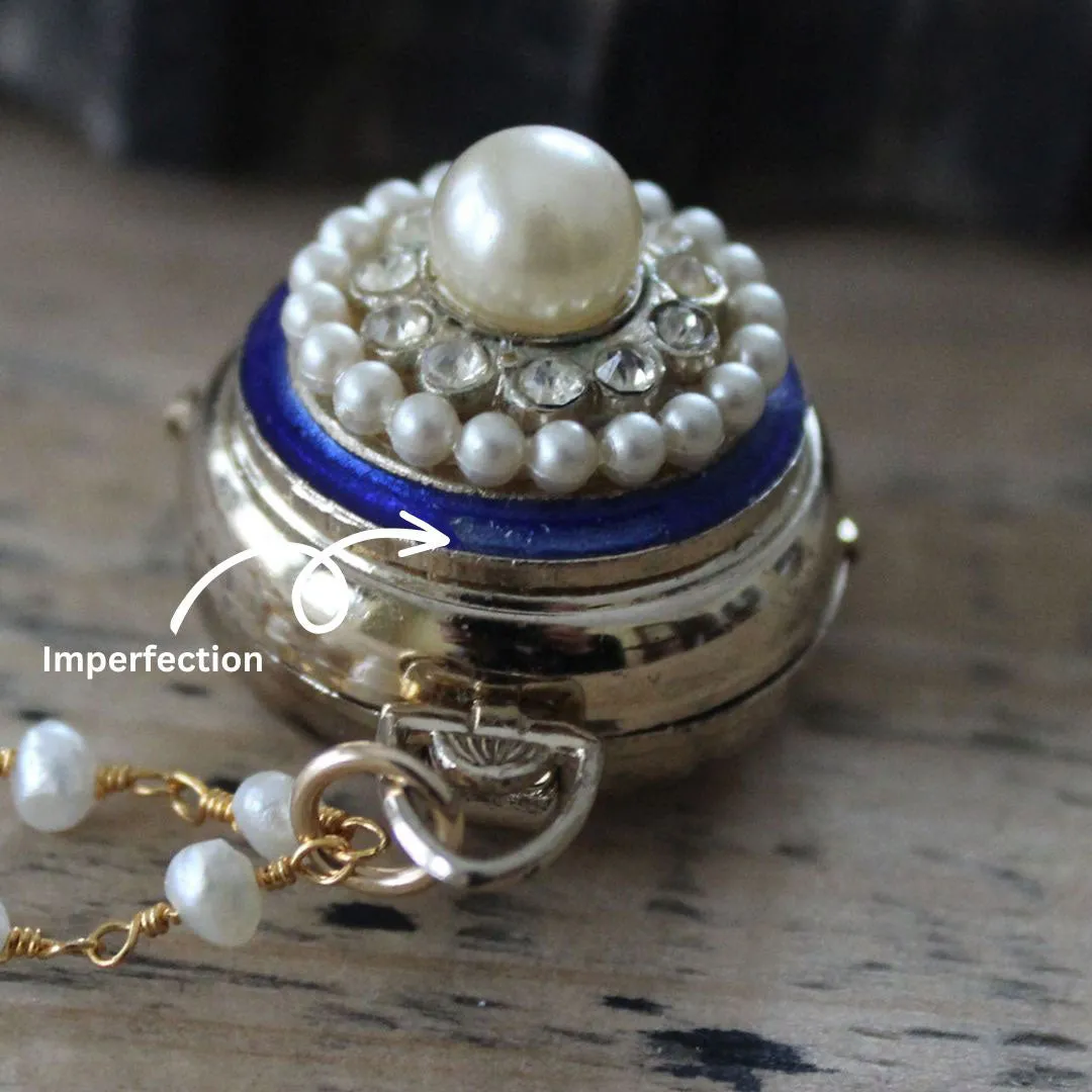 Blue Coro Pearl Locket