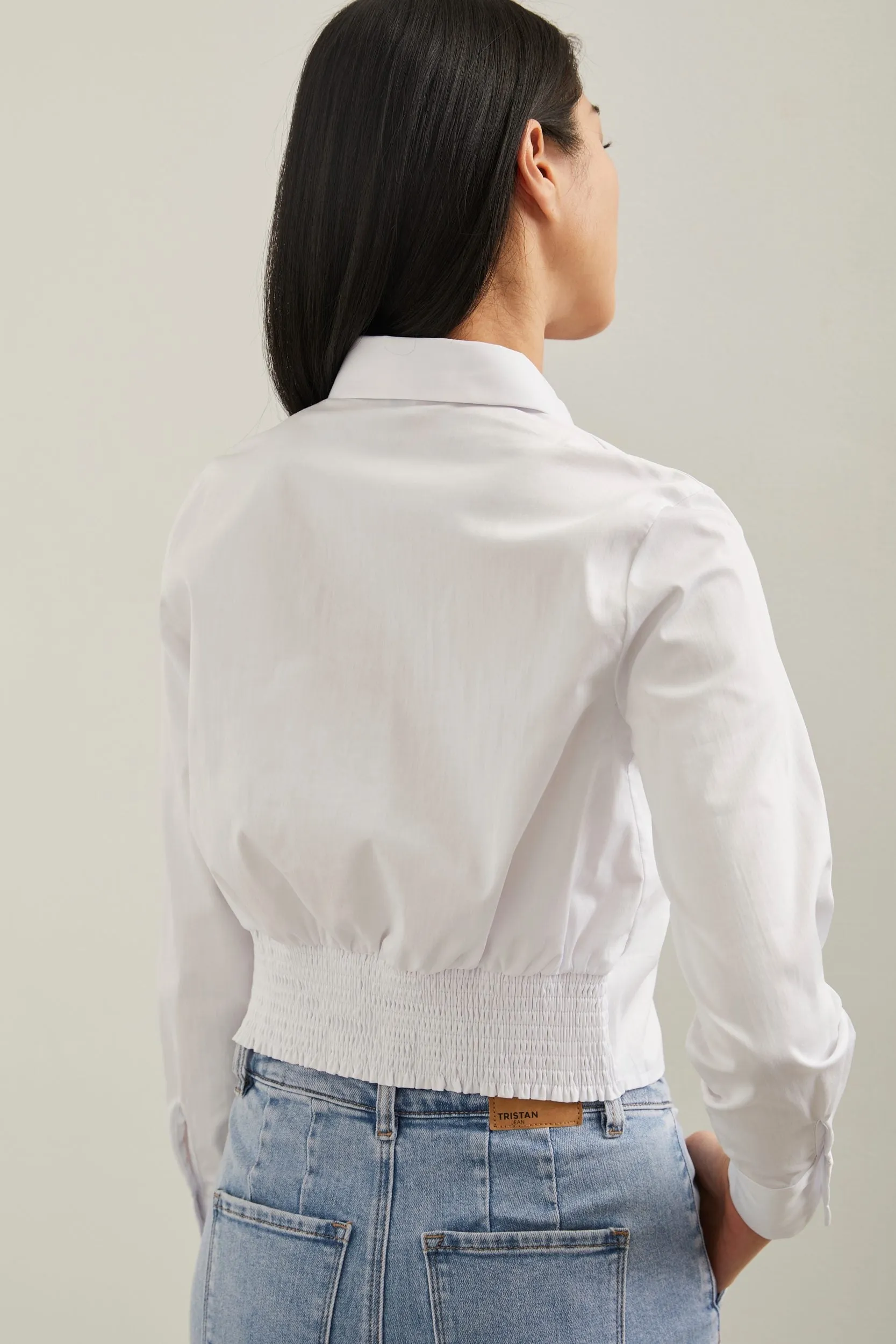 Cropped blouse with princess cuts