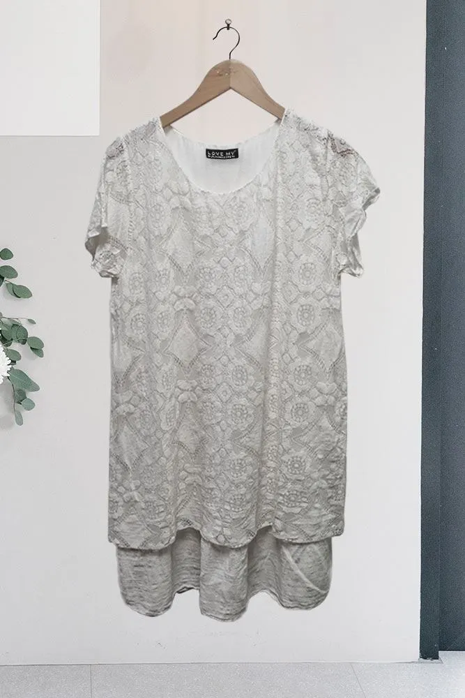 Geometric Pattern Mesh Lace Dip Hem Top