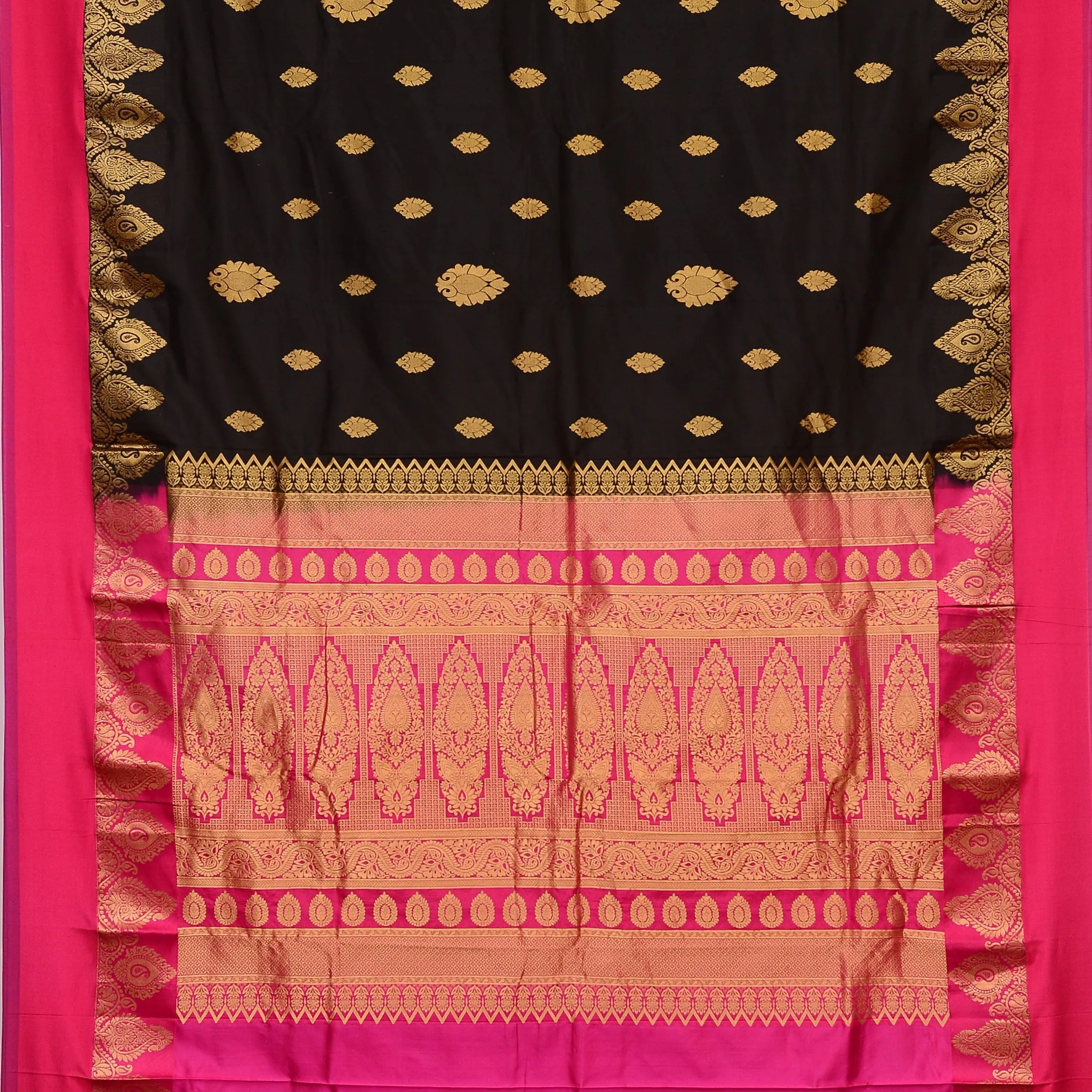 Handwoven Black with Pink Bangalore Silk Saree - 129N011773DSJ