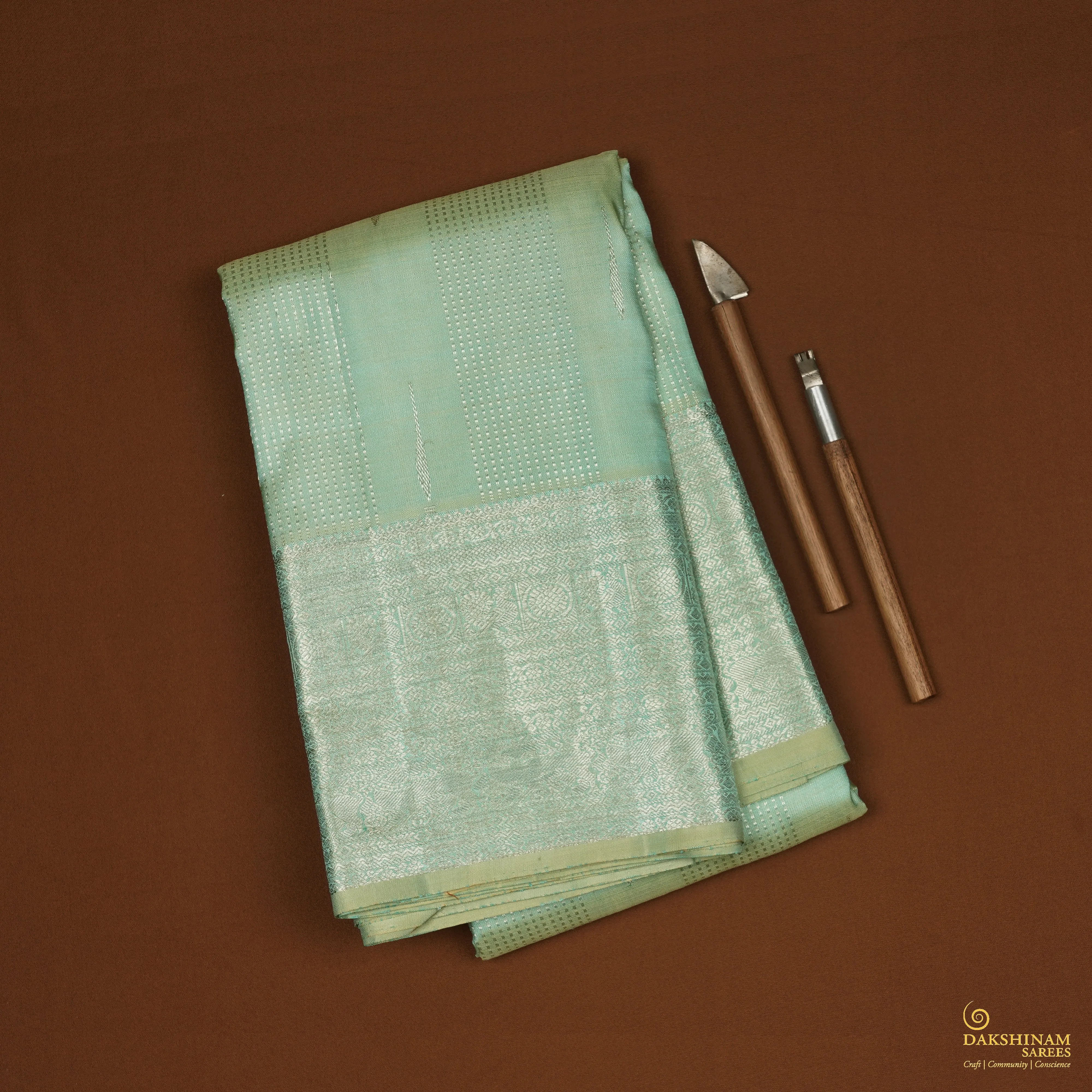 Handwoven Green Kanjivaram Silk Saree - 2126T010571DSC