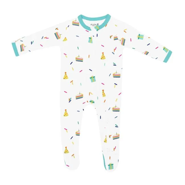 Kyte Baby Printed Zippered Footie in Cloud Party