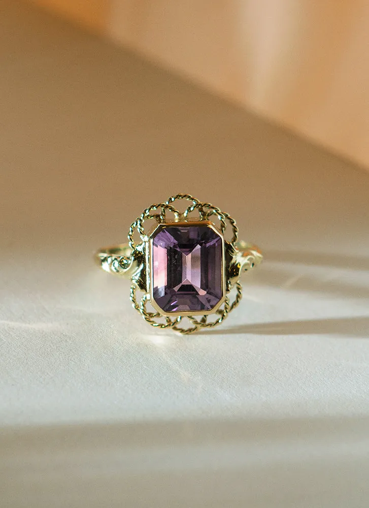 Leonis amethyst ring 14k gold