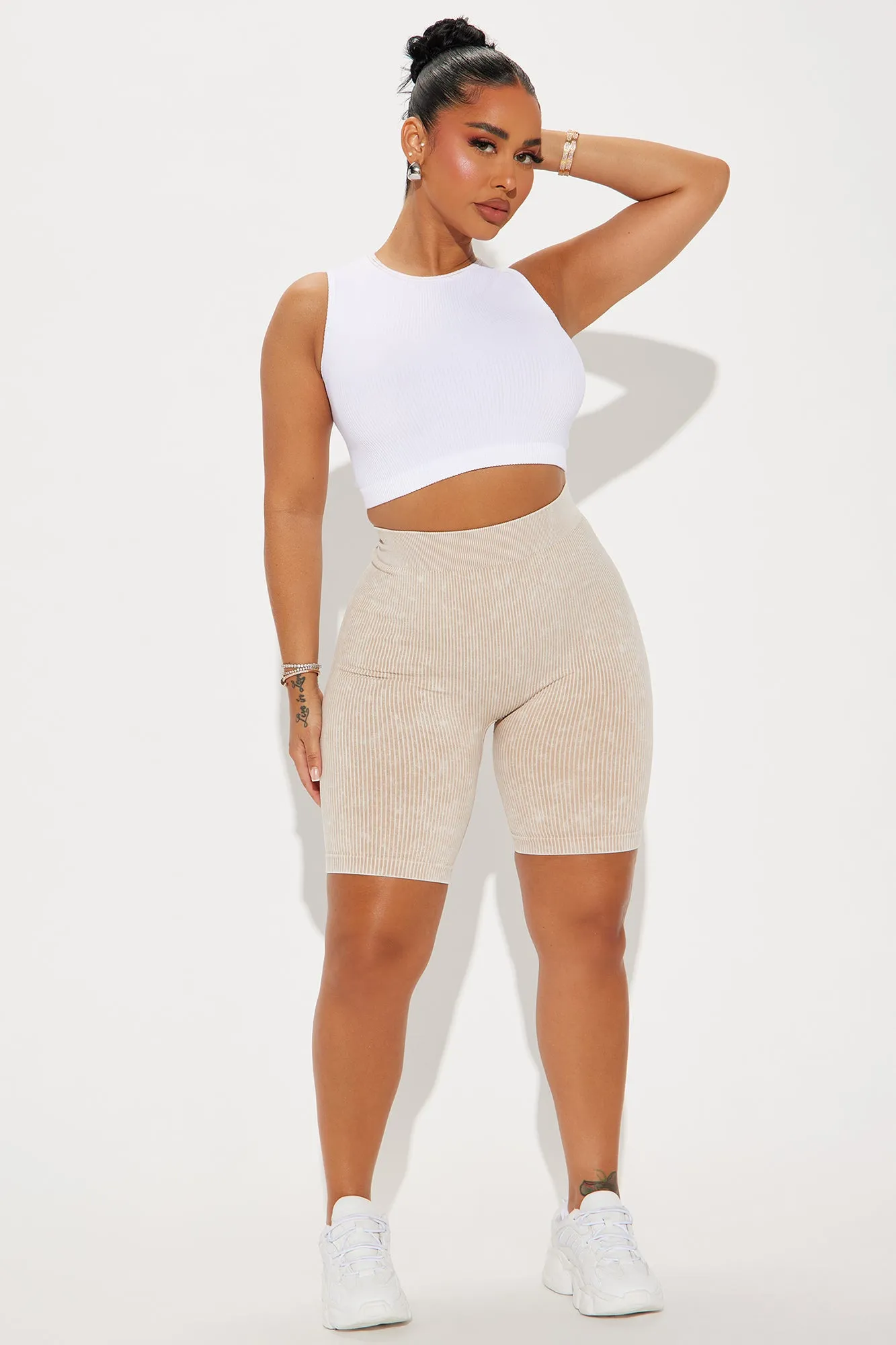 Mia Ribbed Seamless Biker Short - Tan