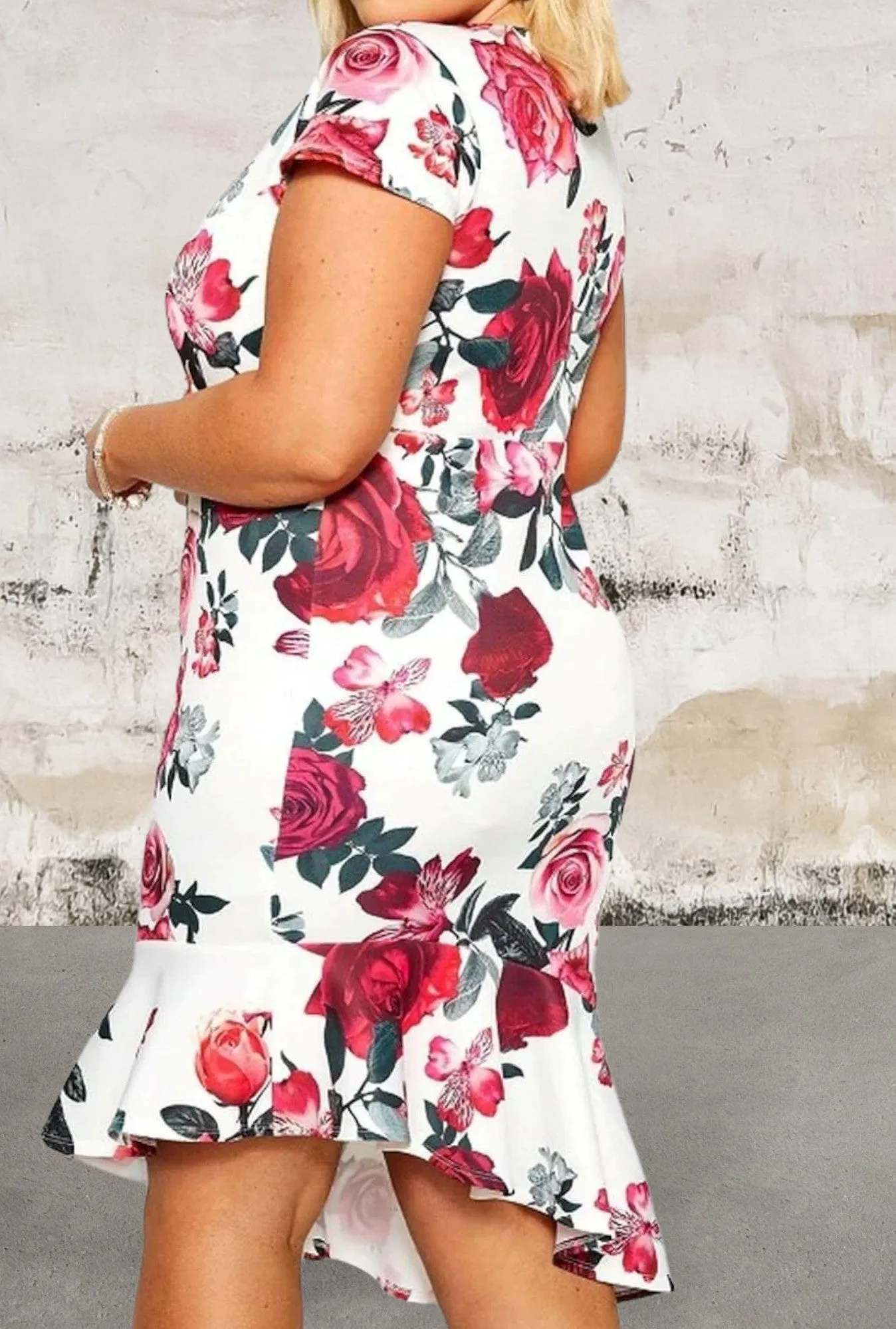 Plus size short sleeve floral midi dress