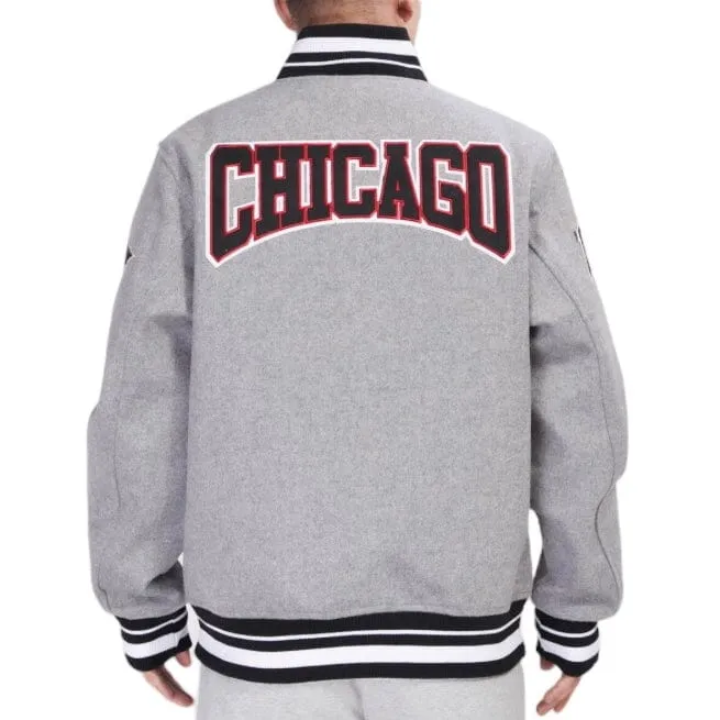 Pro Standard Chicago Bulls Crest Emblem Wool Varsity Jacket (H. Gray/Red)