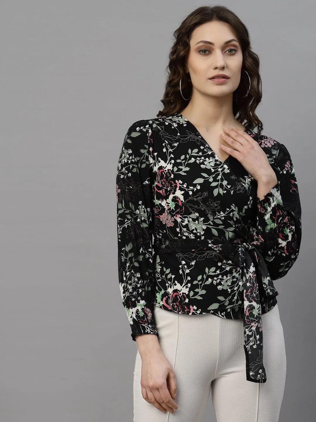 Style Quotient Women Black and multi Floral Printed Polycrepe Smart Casual Top